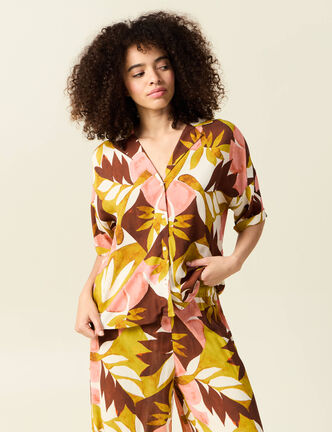 Chemise manches courtes col cubain marron cognac femme