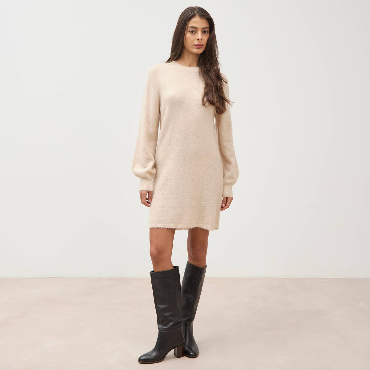 Robe droite courte manches longues creme femme