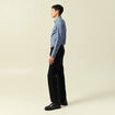 Chemise cintr&eacute;e en coton manches longues bleu homme