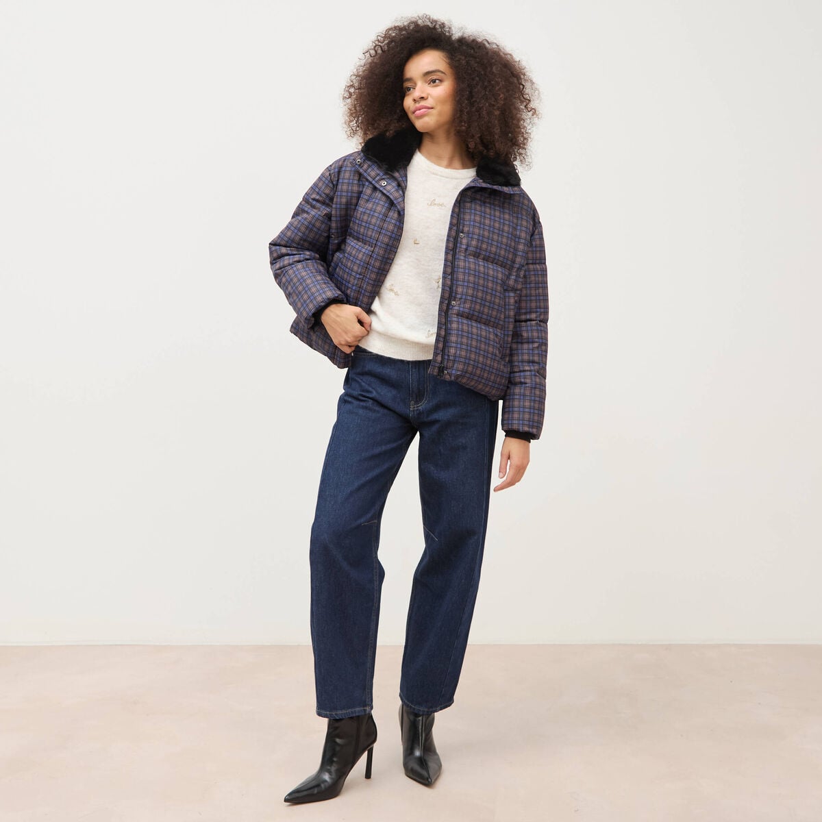 Pull droit brod&eacute; manches longues creme femme