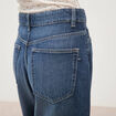 Jeans barrel 7/8&egrave;me taille standard denim brut clean femme