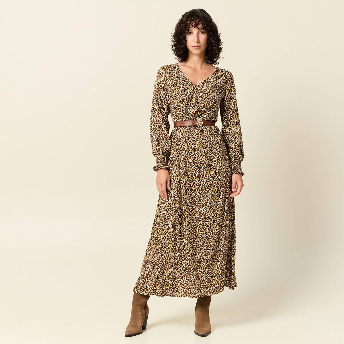 Robe longue &eacute;vas&eacute;e taupe femme