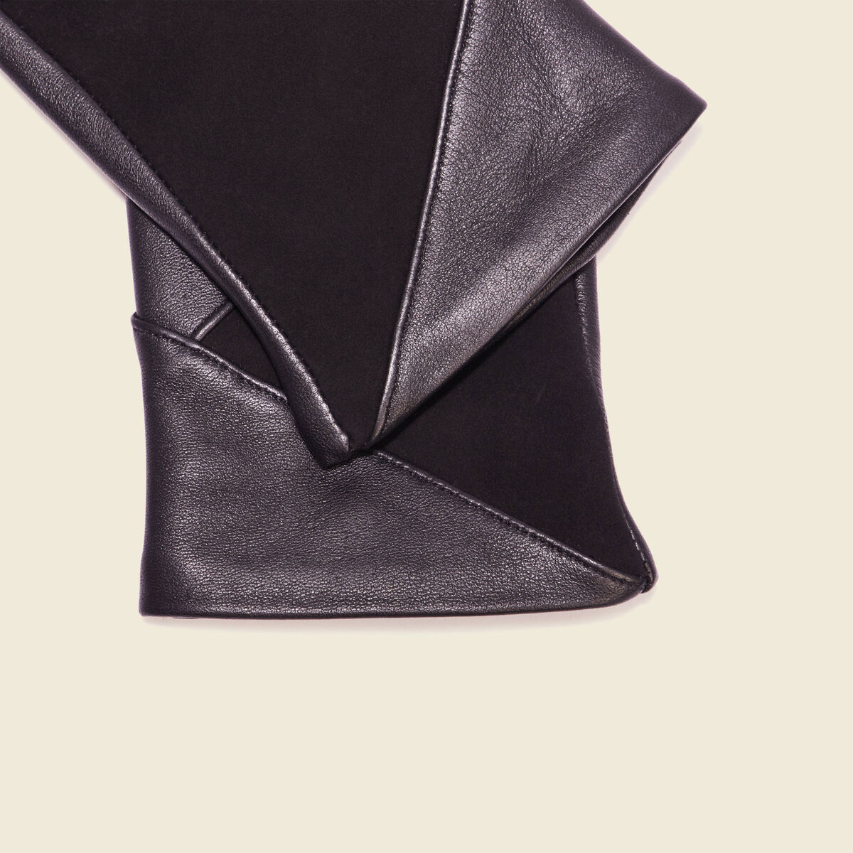 Gants en cuir noir femme