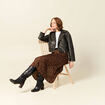 Jupe longue droite plissée marron foncé femme