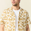 Chemise manches courtes brodée blanc homme