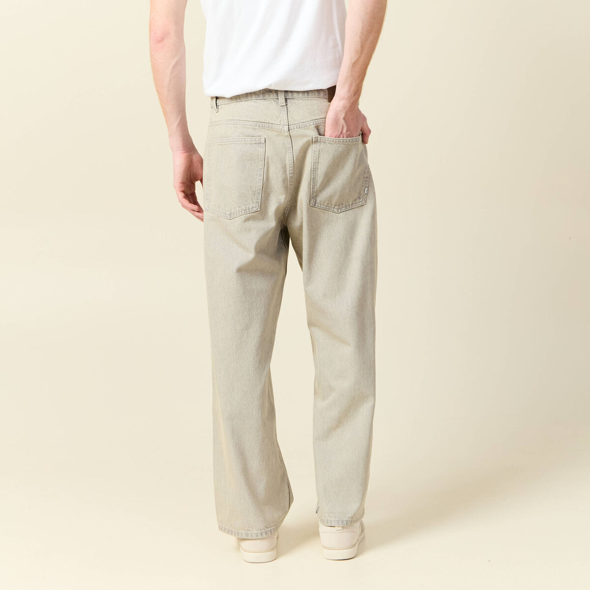Jeans large 5 poches longueur 32 denim beige homme