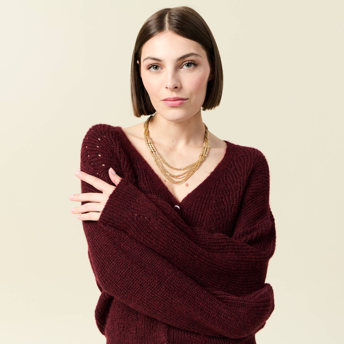 Gilet ajour&eacute; col V manches longues bordeaux femme