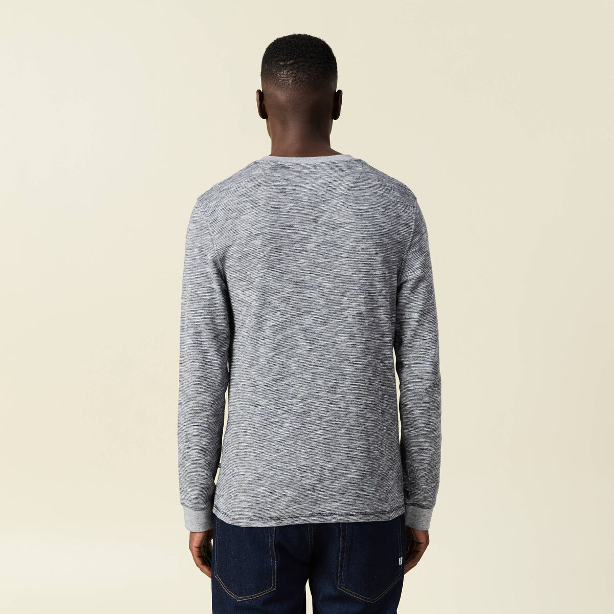 T-shirt en coton manches longues bleu fonc&eacute; homme