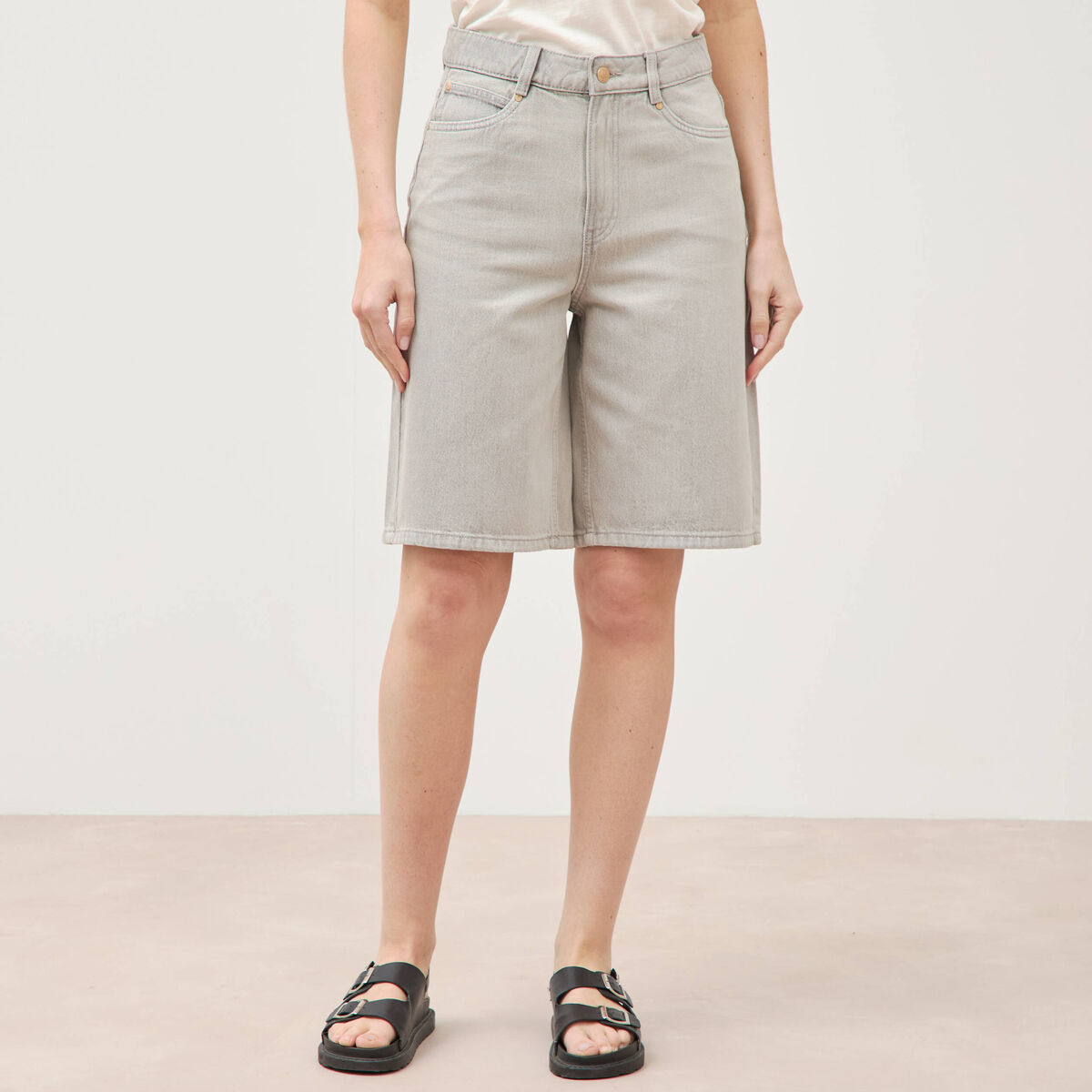 Bermuda large taille haute en coton denim gris clair femme