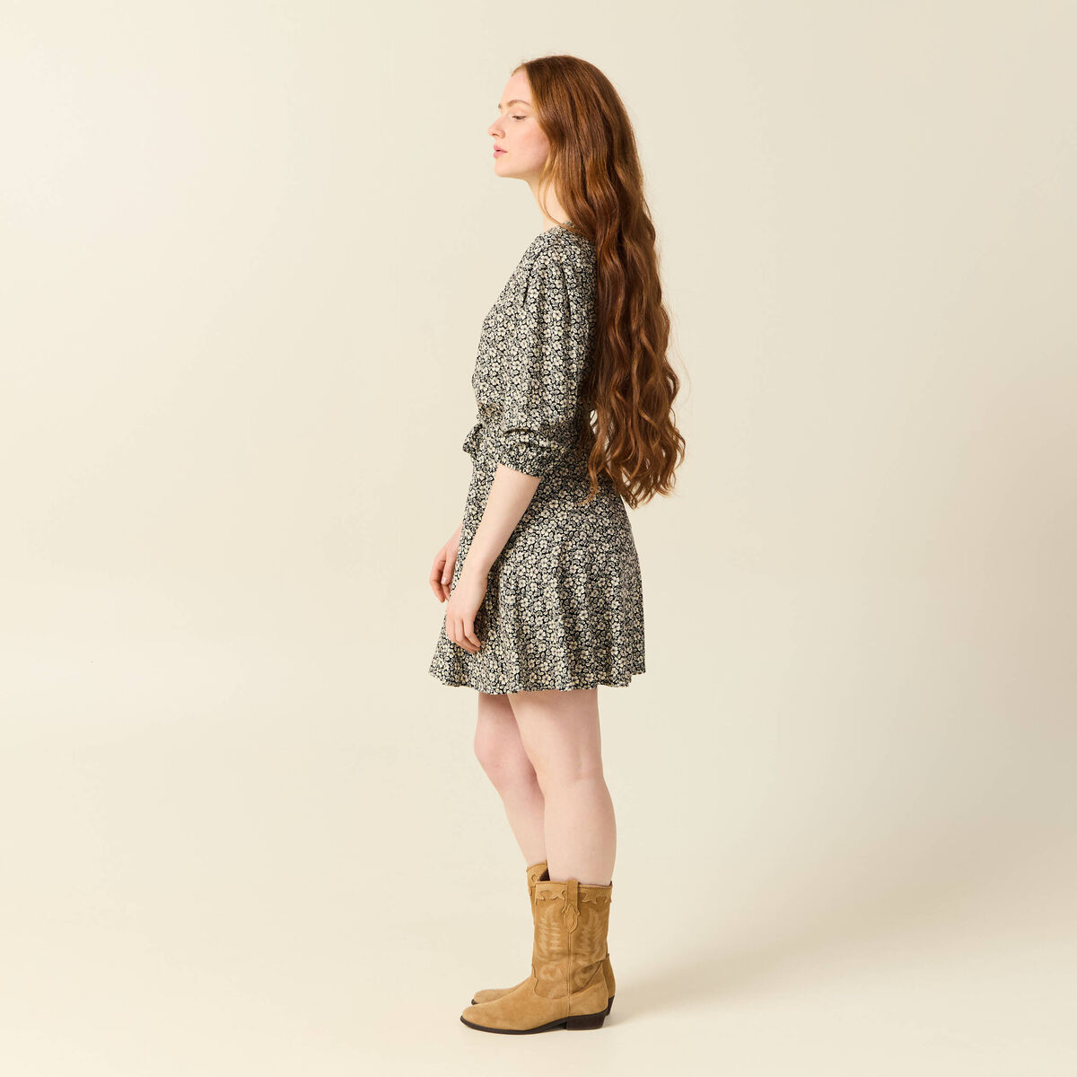 Robe &eacute;vas&eacute;e fluide manches 3/4 noir femme