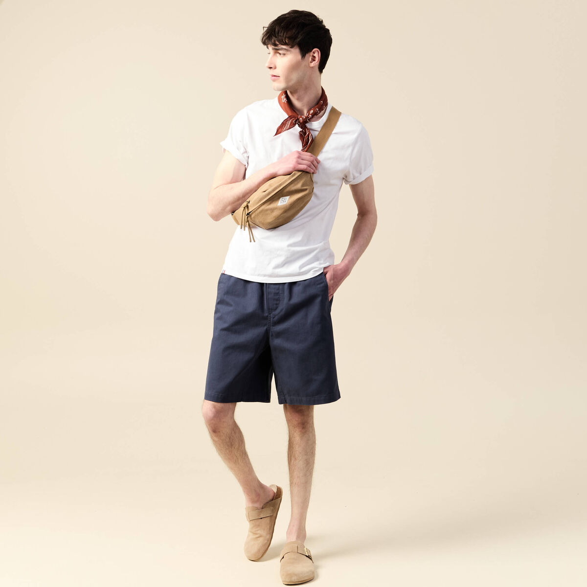 Bermuda droit bleu marine homme