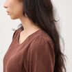 Pull ajour&eacute; droit court manches courtes marron fonc&eacute; femme
