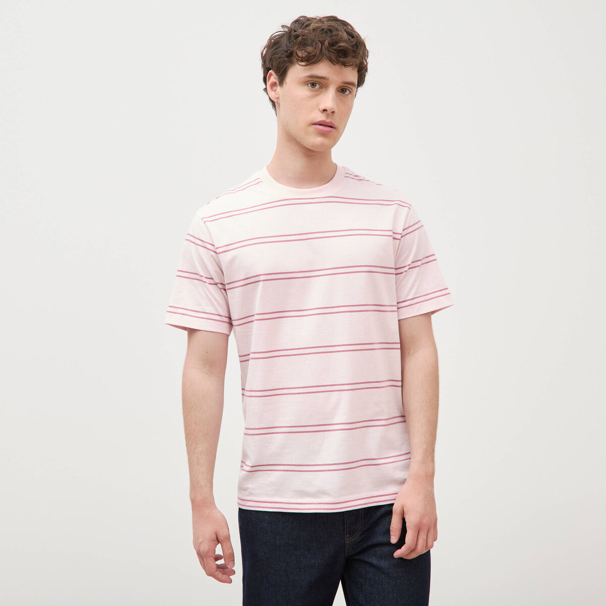 T-shirt ample ray&eacute; avec broderie rose clair homme