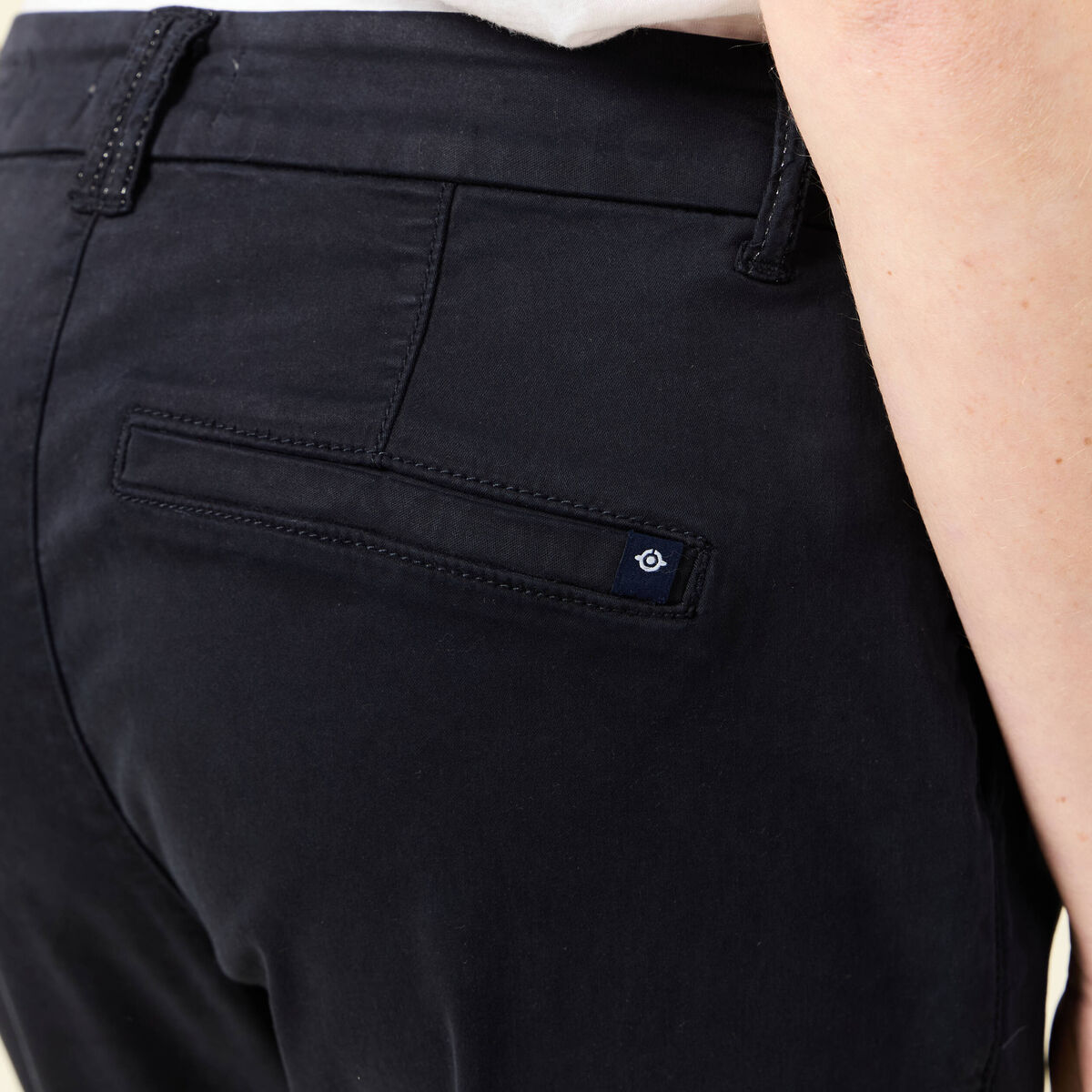 Pantalon chino cigarette bleu foncé femme