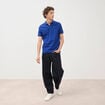 Polo cintr&eacute; manches courtes en coton bleu electrique homme