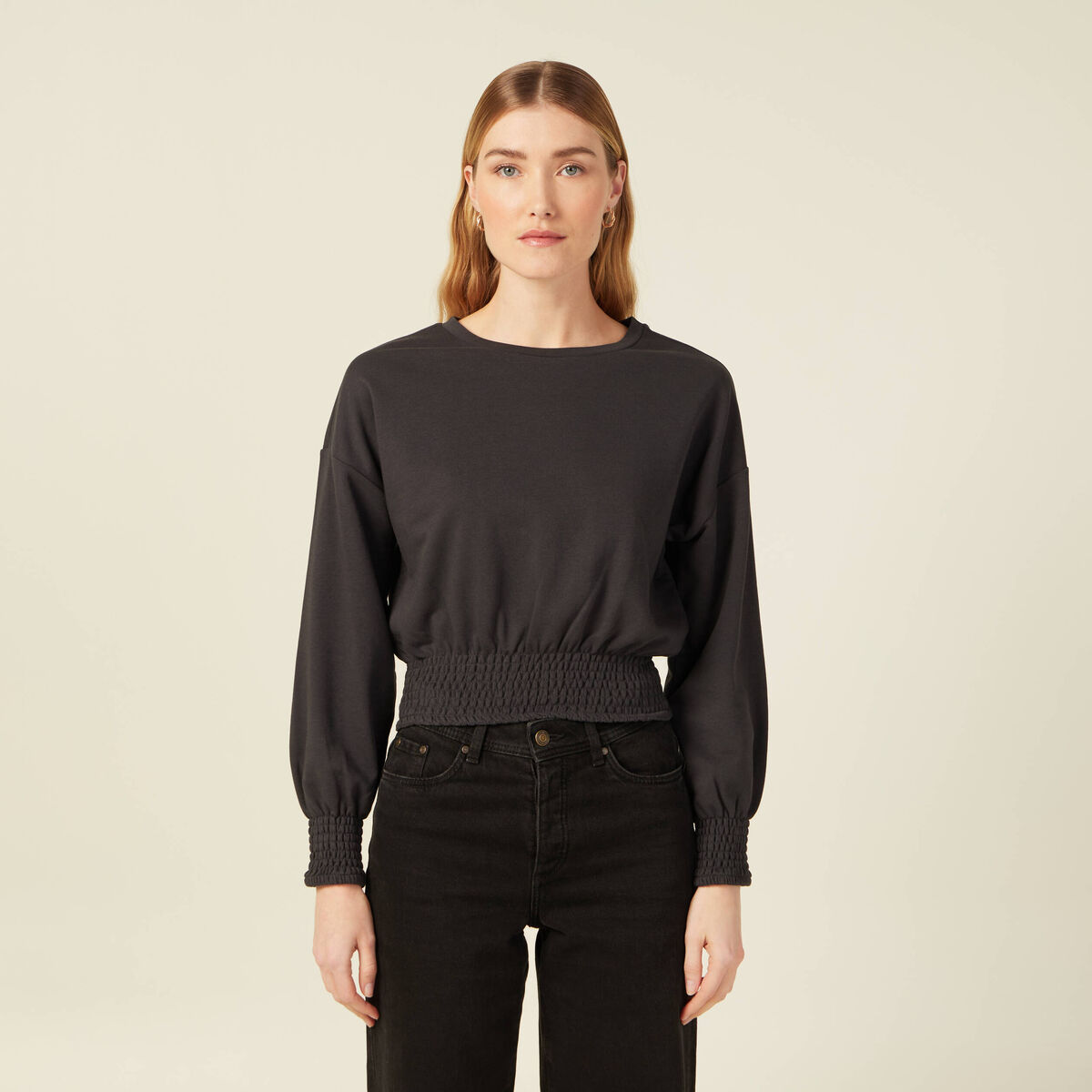 Sweat manches longues smocké gris foncé femme
