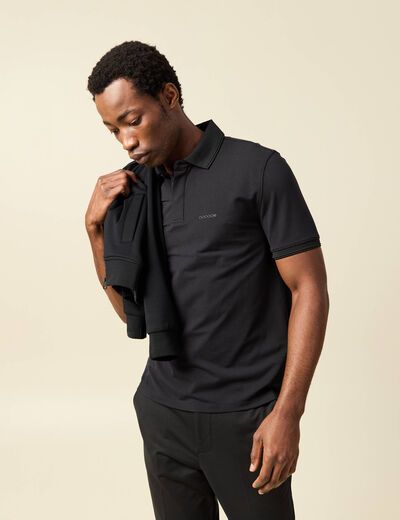 Polo cintr&eacute; manches courtes col polo noir homme