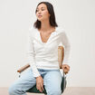 T-shirt cintr&eacute; manches longues ecru femme