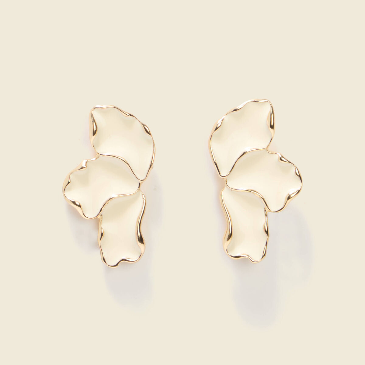 Boucles d'oreilles creme femme