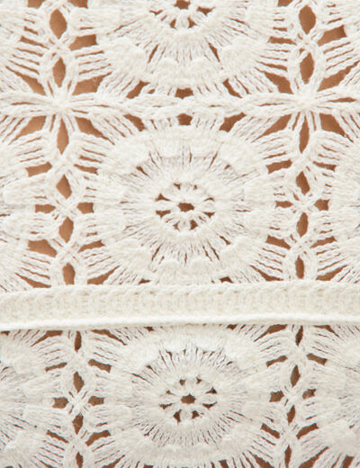 D&eacute;bardeur crochet col rond sans manches ecru femme