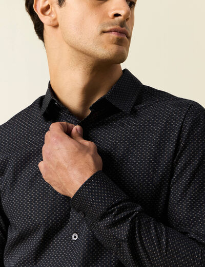 Chemise cintr&eacute;e en coton manches longues noir homme