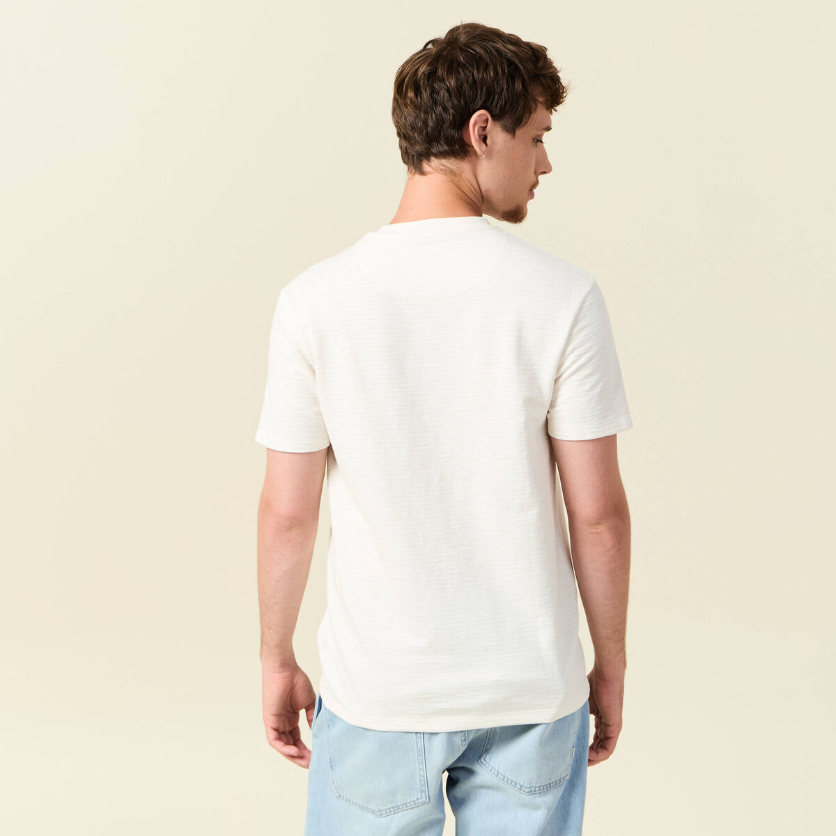 T-shirt cintré col rond manches courtes ecru homme