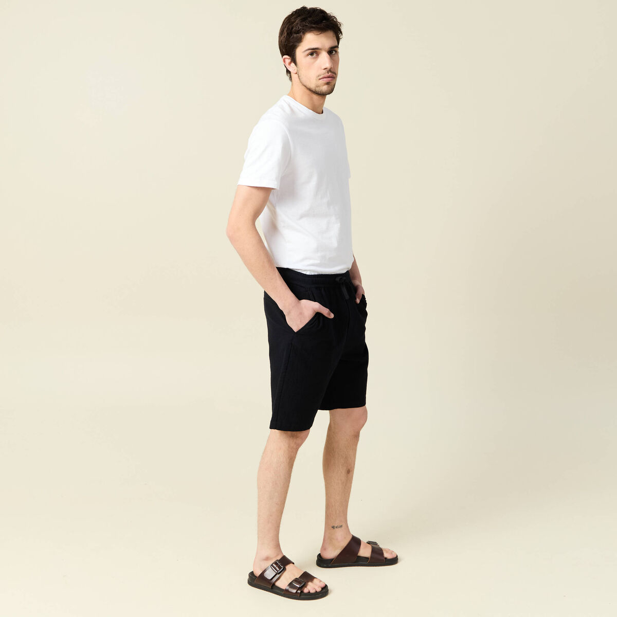 Short droit taille élastiquée noir homme