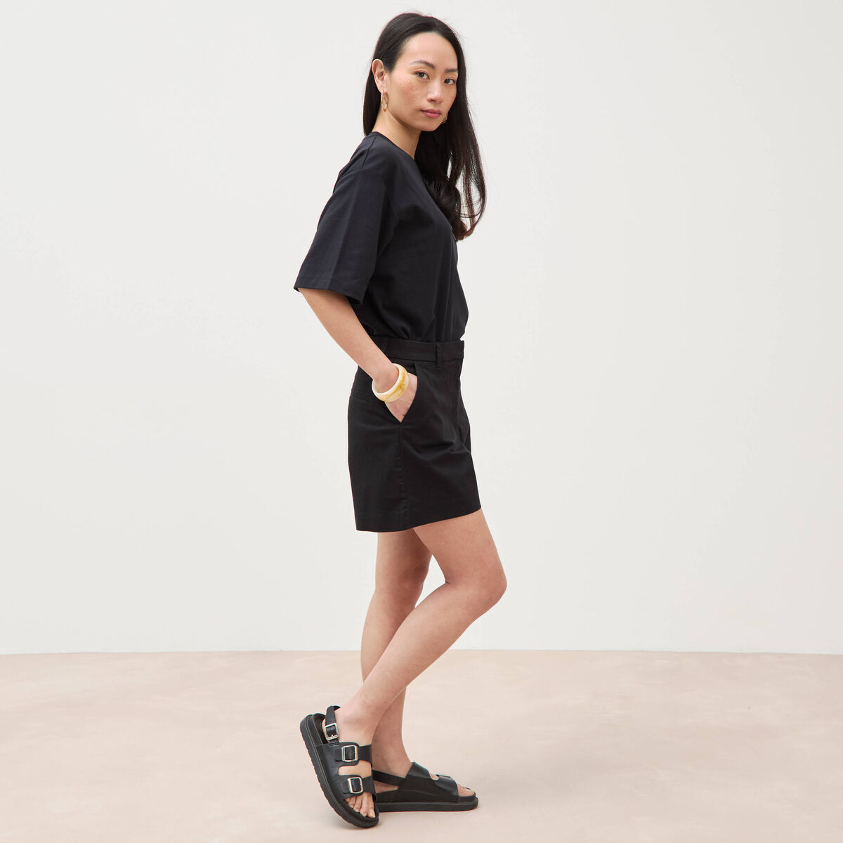 Short taille standard noir femme