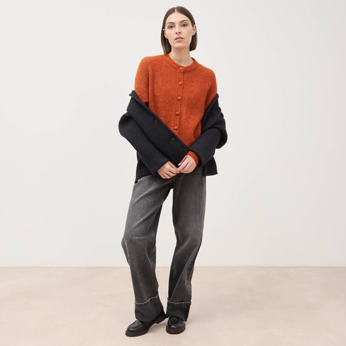 Gilet manches longues col rond marron cognac femme