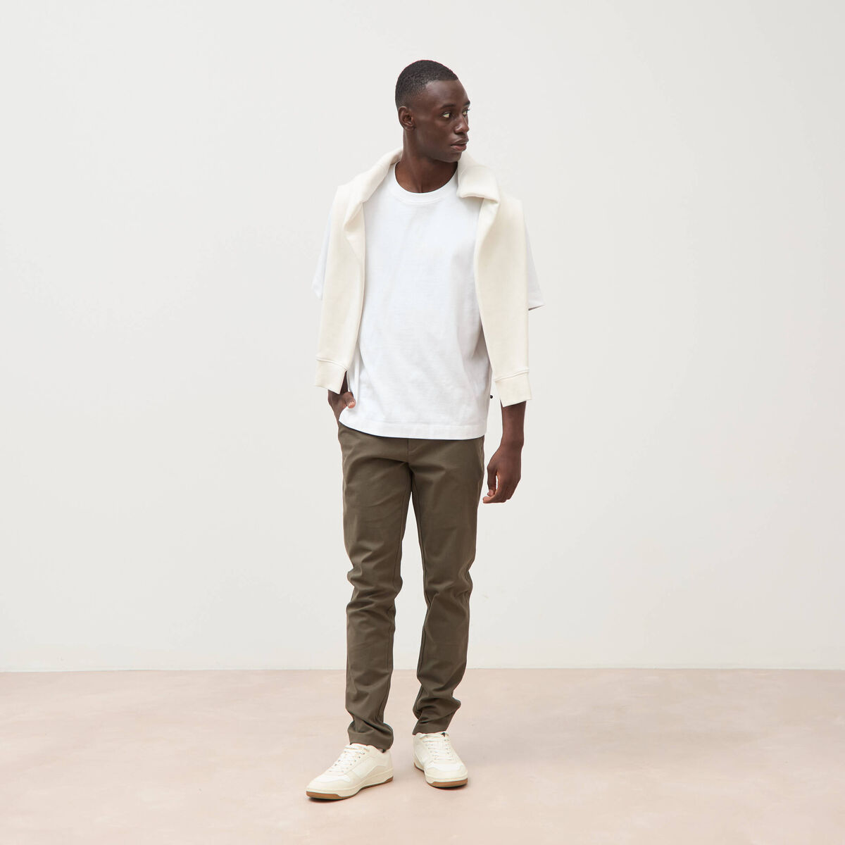 Pantalon chino slim taupe homme