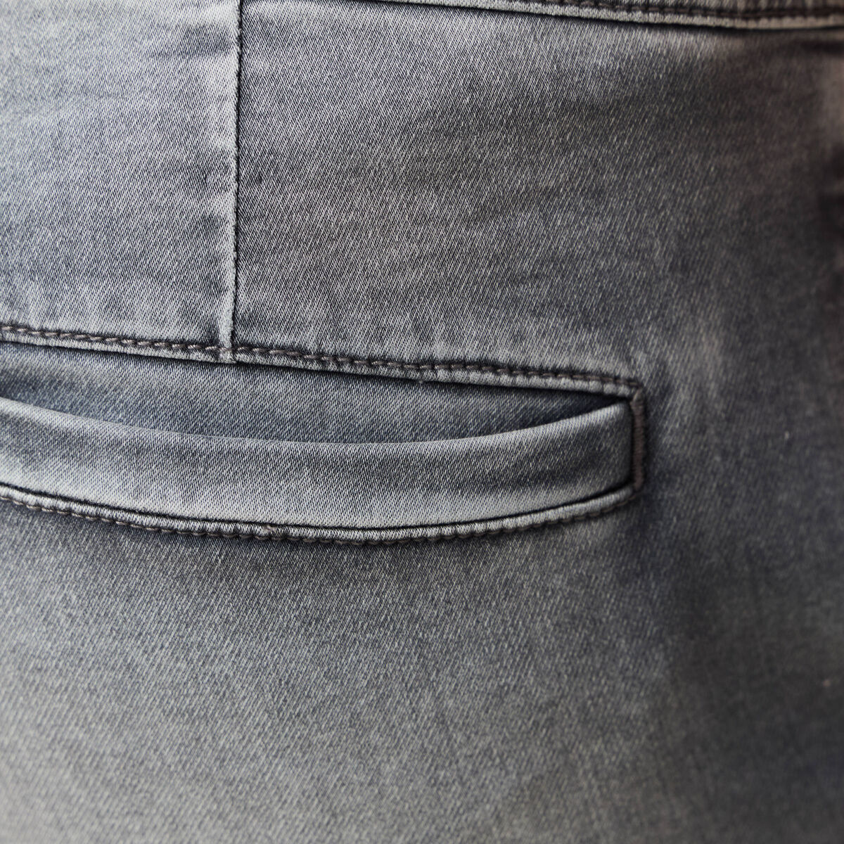 Jeans jogger battle denim gris homme