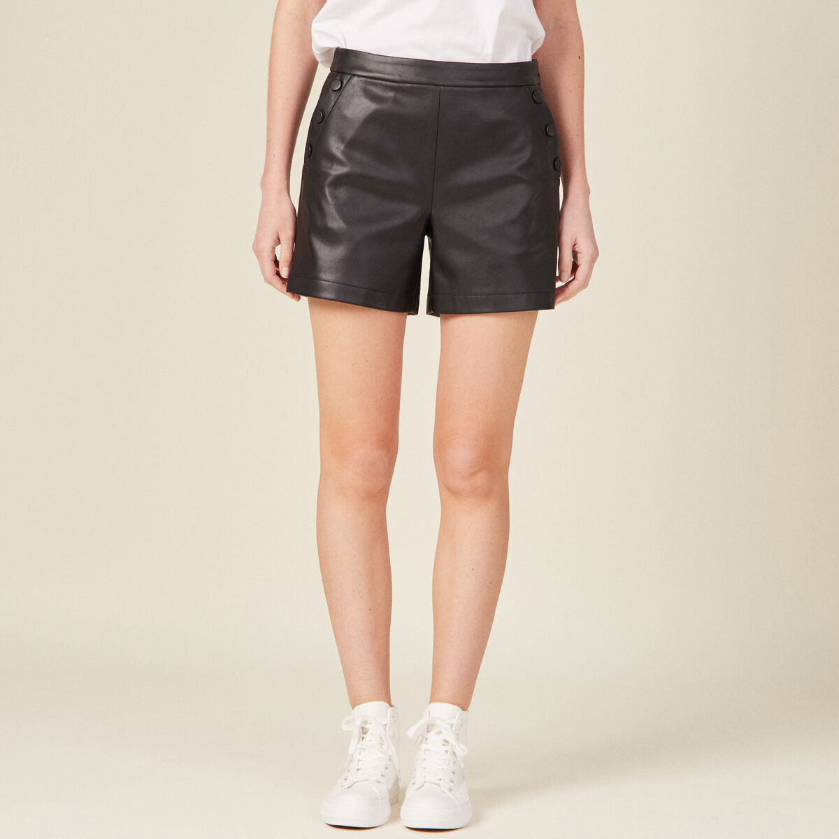 Short droit simili cuir &agrave; pont noir femme