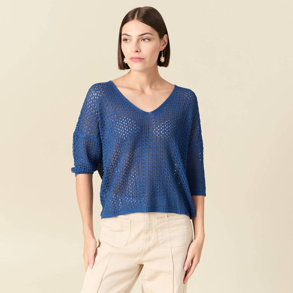 Pull ajour&eacute; col v manches 3/4 bleu marine femme