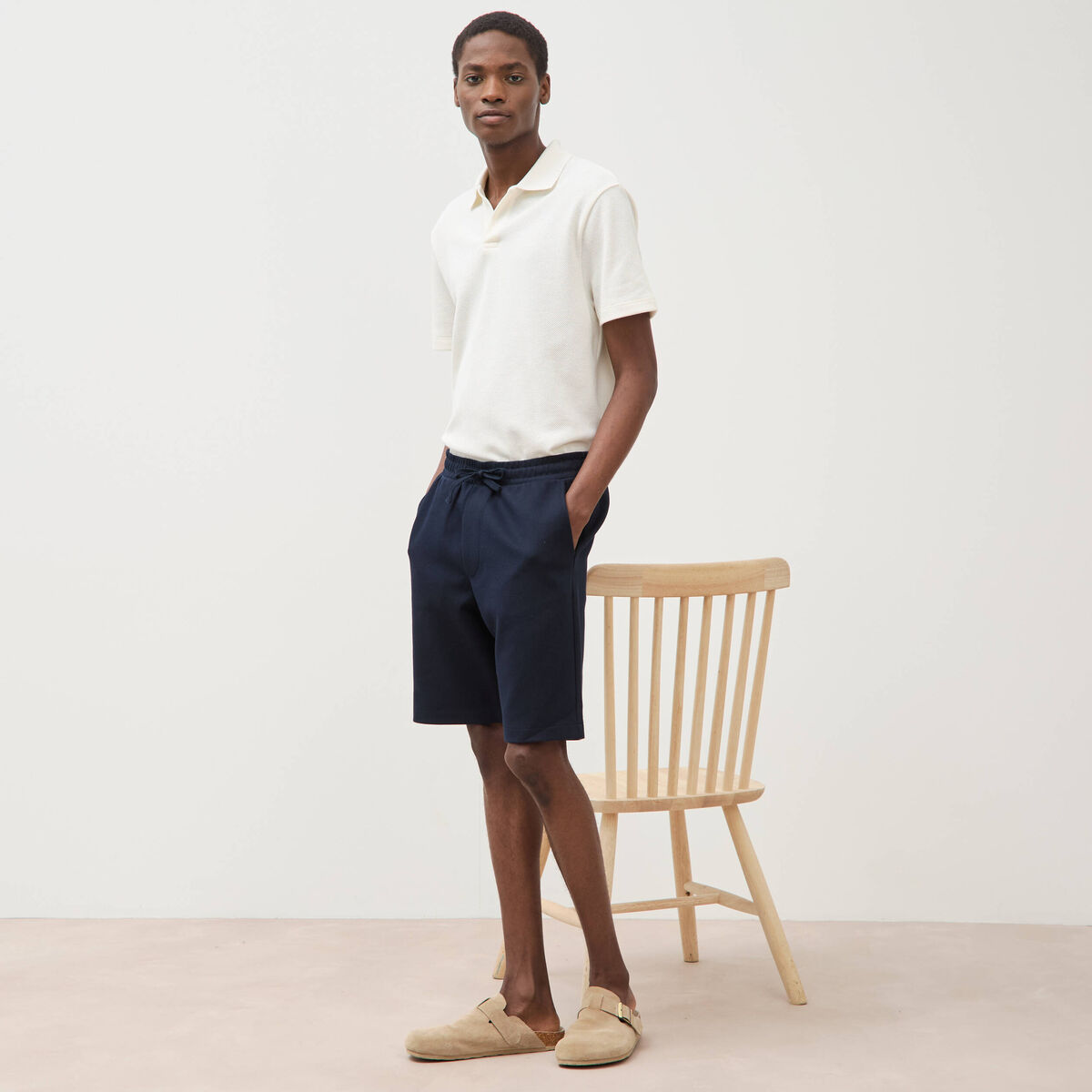 Bermuda droit &eacute;lastiqu&eacute; bleu marine homme