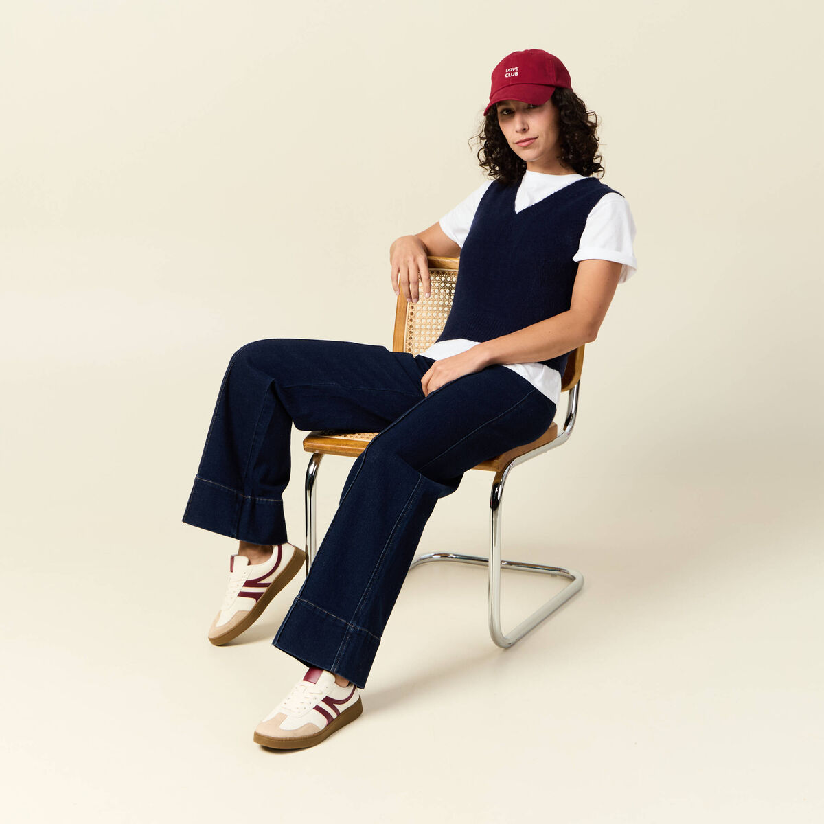 Pull sans manches col en V bleu marine femme