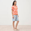 T-shirt ray&eacute; col rond manches courtes orange femme