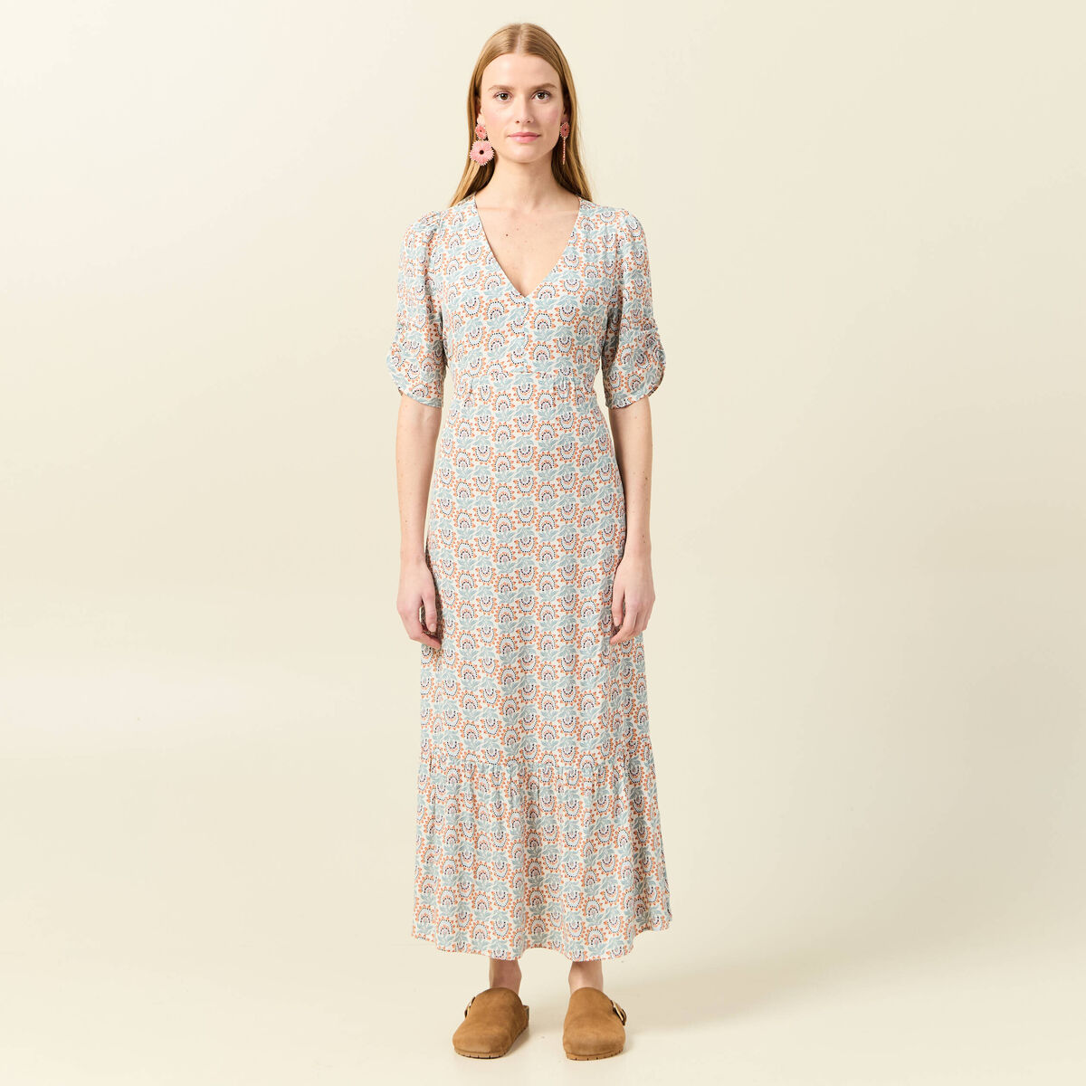 Robe longue évasée col en V blanc femme