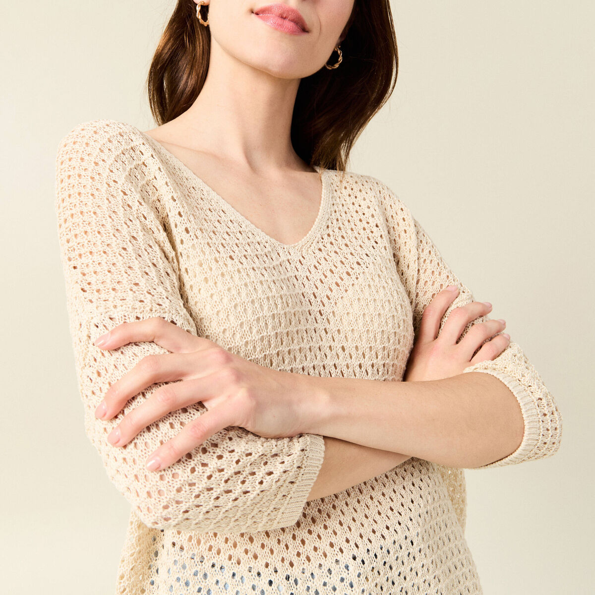 Pull ajour&eacute; col v manches 3/4 creme femme
