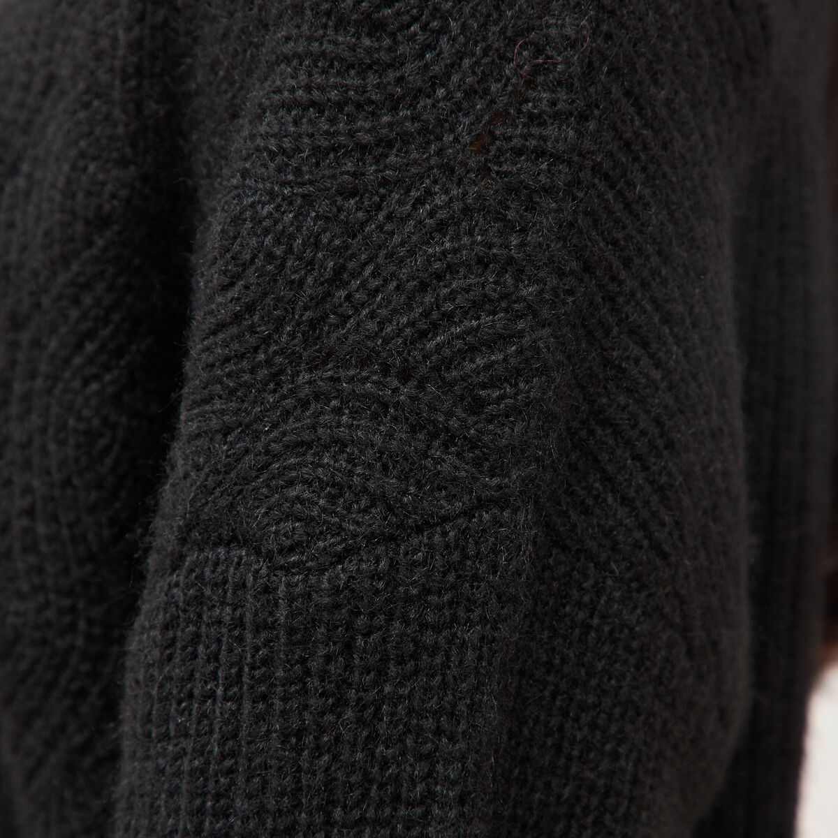 Gilet manches longues col v noir femme