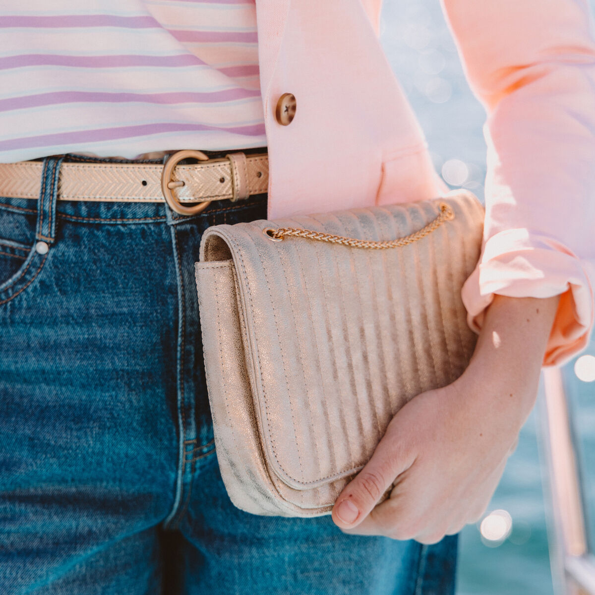Sac bandouli&egrave;re avec doublure couleur or femme