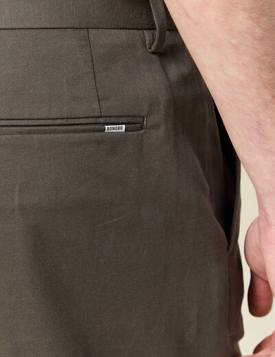 Pantalon chino vert fonc&eacute; homme