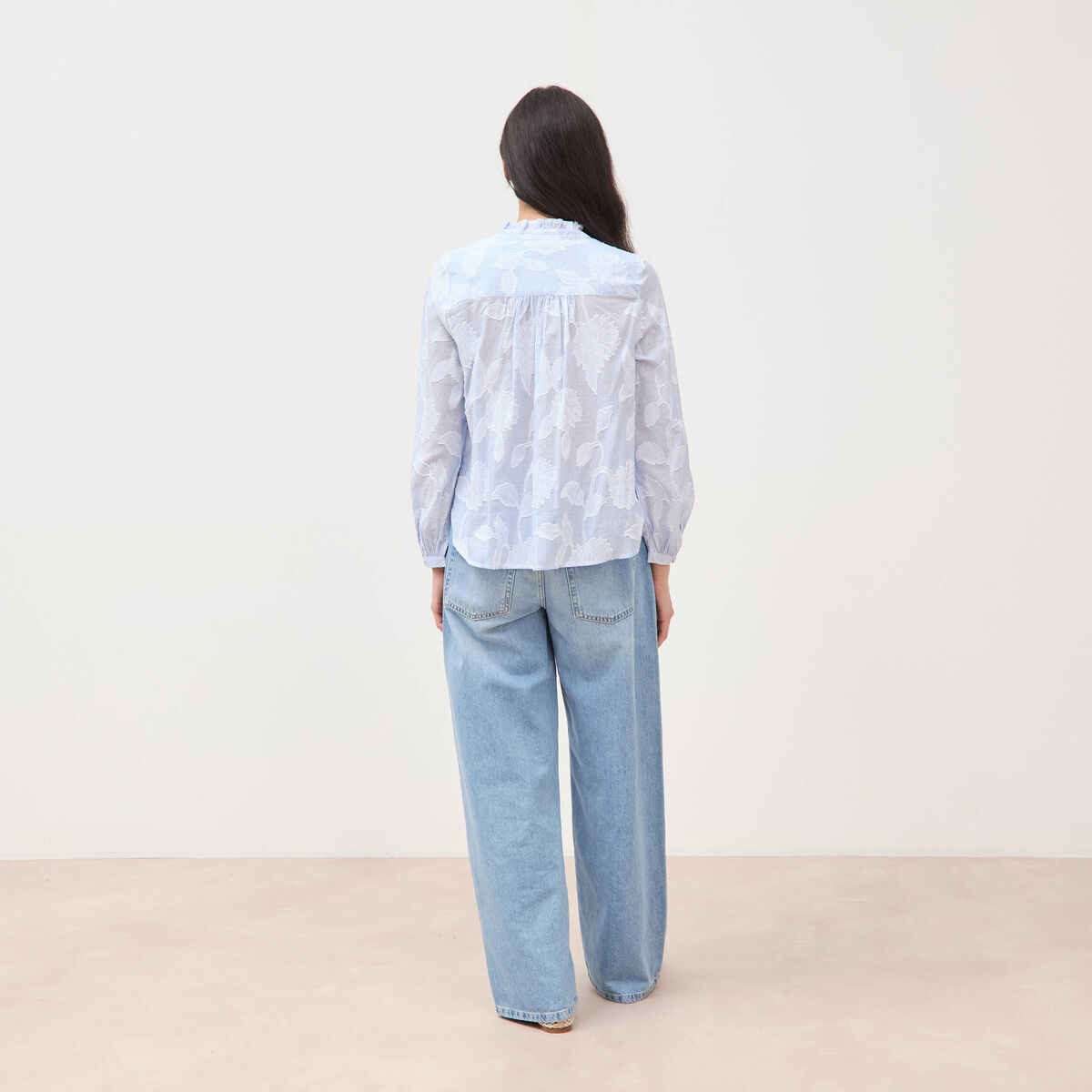 Chemise en coton col V manches longues bleu gris femme