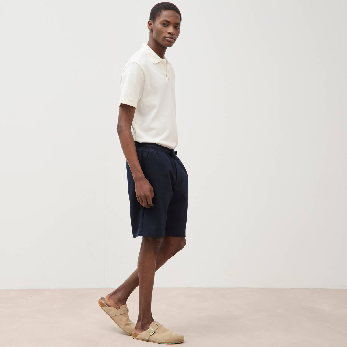 Bermuda droit &eacute;lastiqu&eacute; bleu marine homme