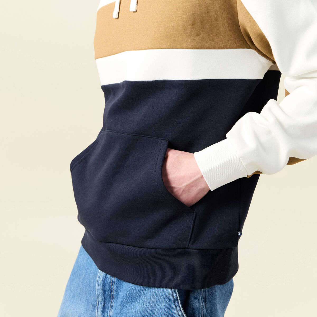 Sweat &agrave; capuche manches longues ecru homme