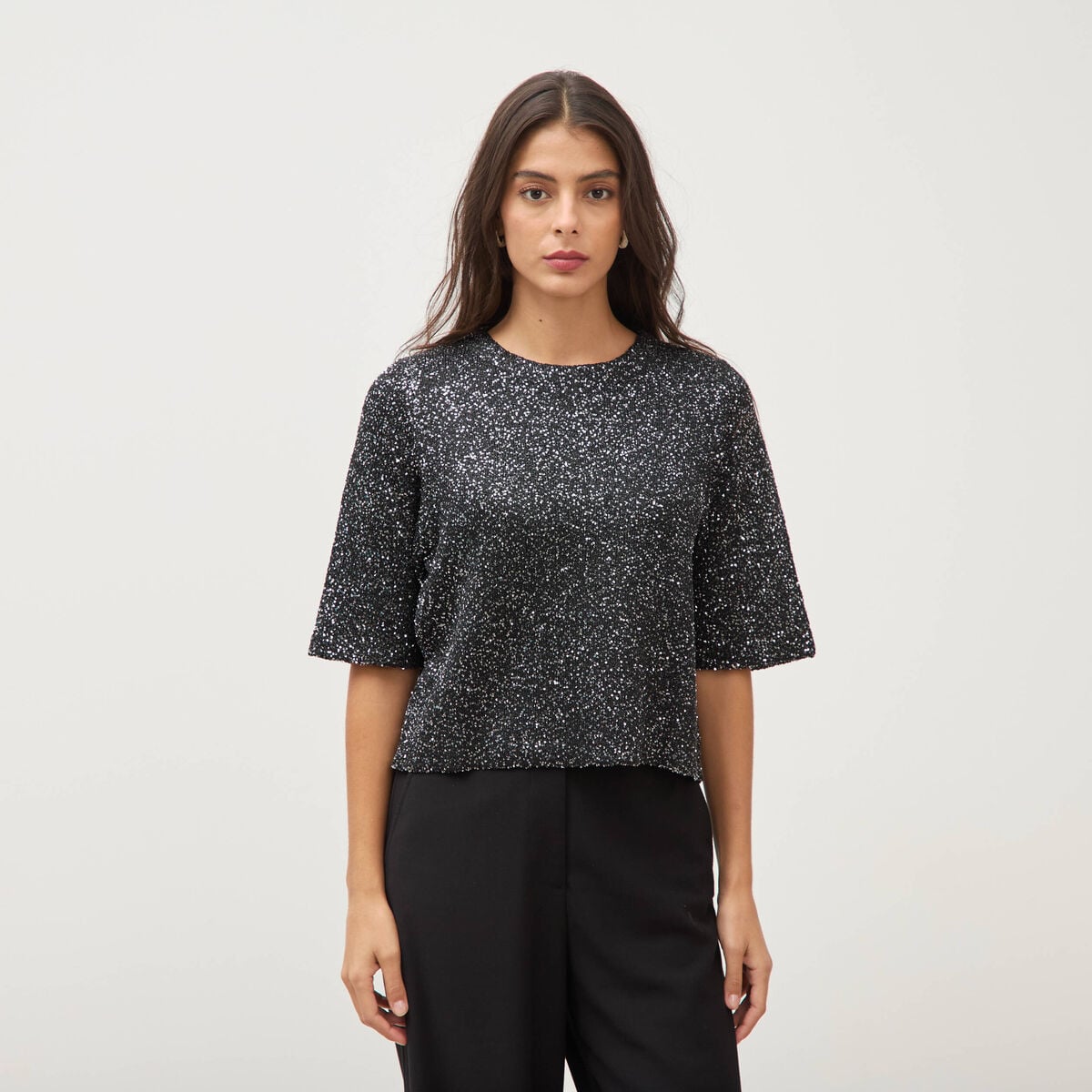 Pull manches courtes col rond brillant noir femme