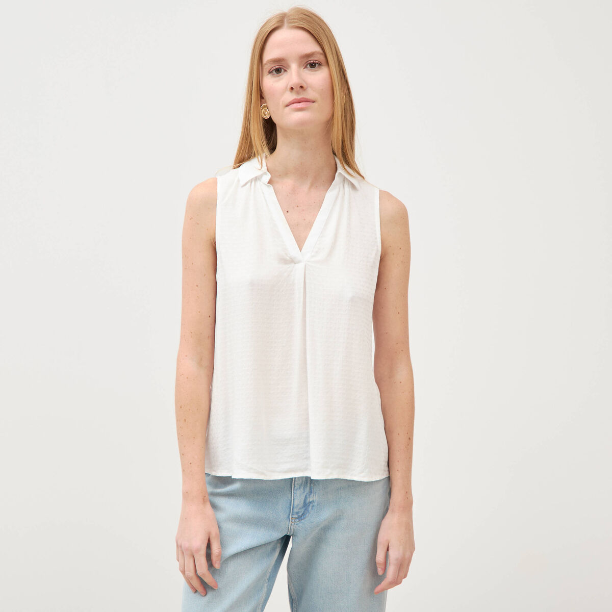 Top sans manches col tailleur ecru femme