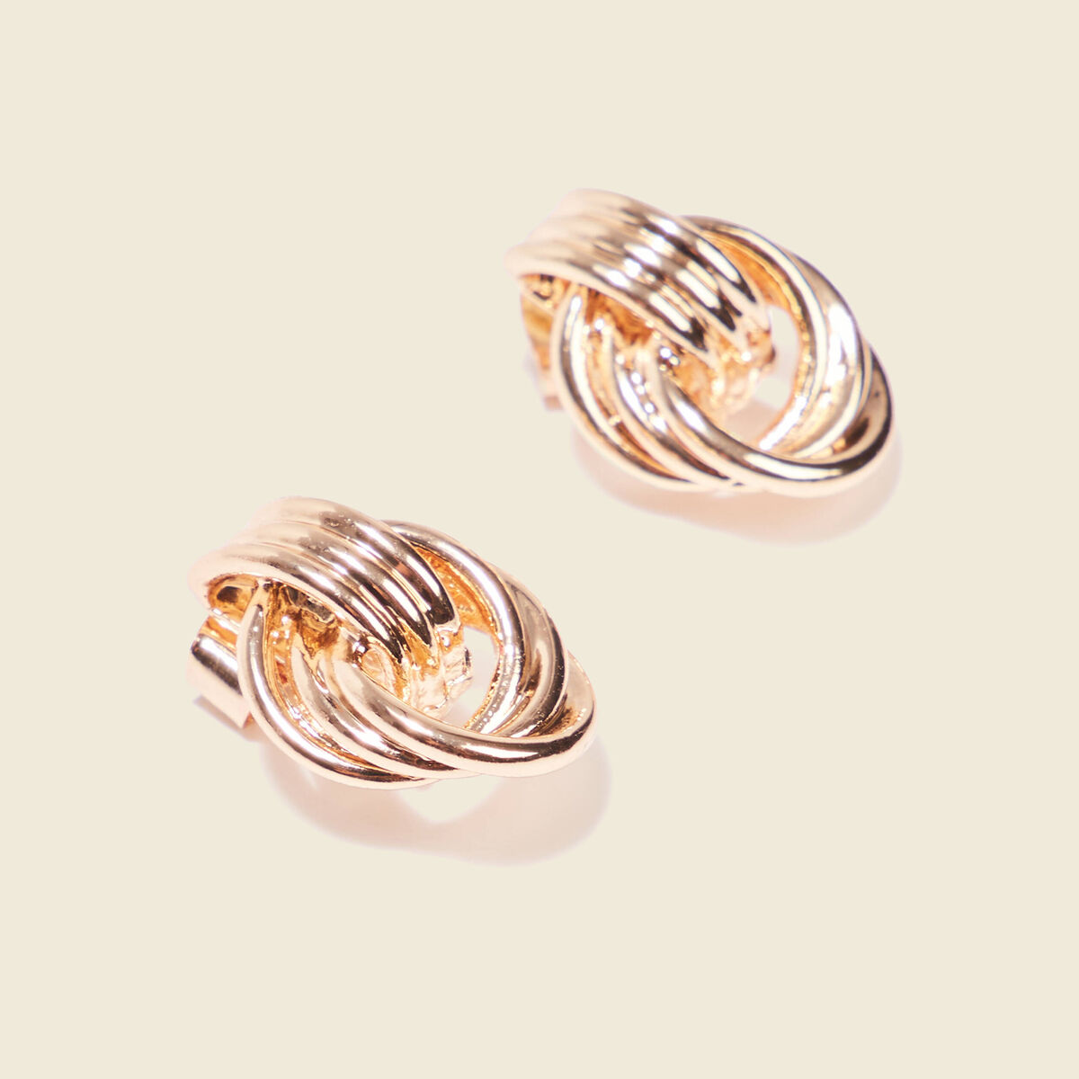 Boucles d'oreilles clous couleur or femme
