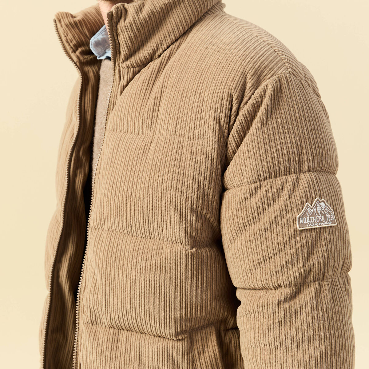 Doudoune courte col montant beige homme
