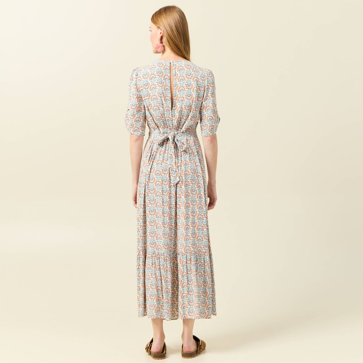 Robe longue évasée col en V blanc femme