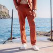 Pantalon chino marron cognac homme